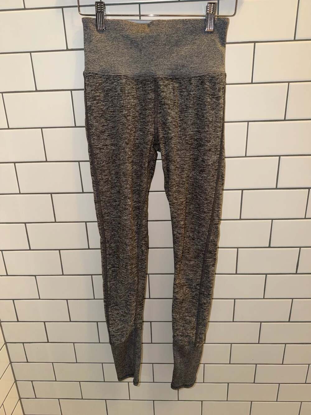 Alo Yoga High-Waist Alosoft Lush Legging in Heathered Charcoal